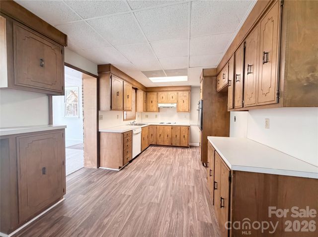 706 Crescent Drive, Cherryville, NC 28021