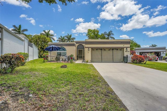 5416 San Roma Cir, Lake Worth, FL 33467