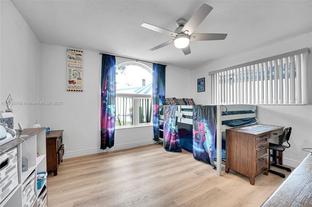 5416 San Roma Cir, Lake Worth, FL 33467