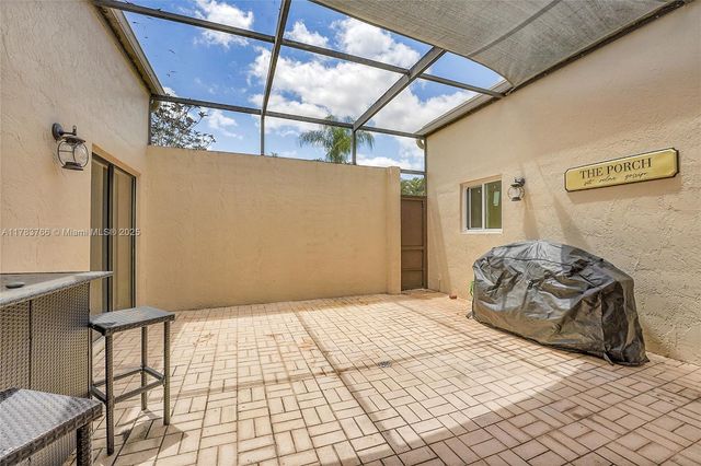 5416 San Roma Cir, Lake Worth, FL 33467