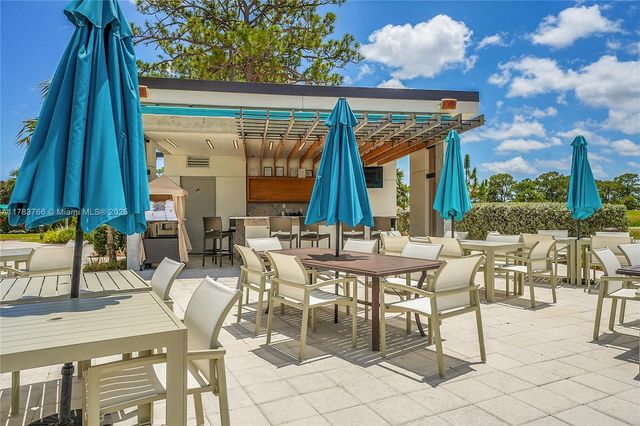 5416 San Roma Cir, Lake Worth, FL 33467