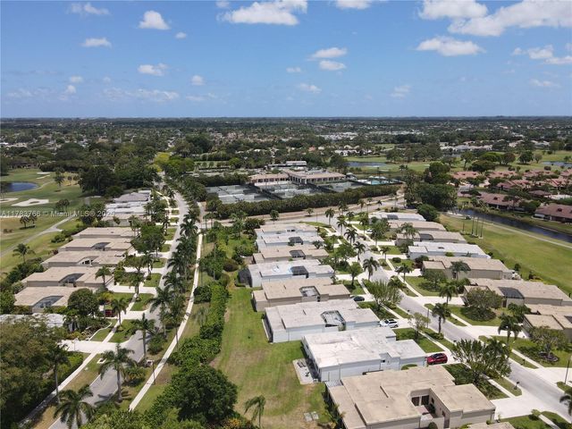 5416 San Roma Cir, Lake Worth, FL 33467