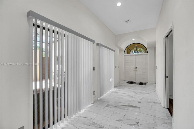 5416 San Roma Cir, Lake Worth, FL 33467