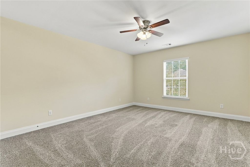 Image 16 of property listing at 25 Abaco Court, Savannah, GA 31419