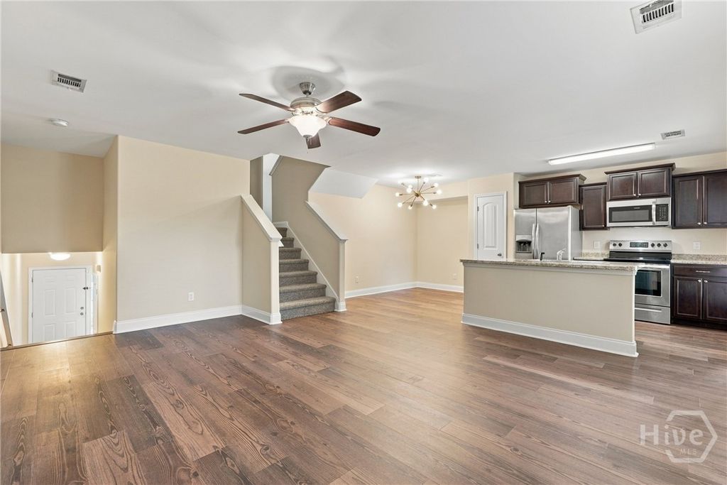 Image 6 of property listing at 25 Abaco Court, Savannah, GA 31419