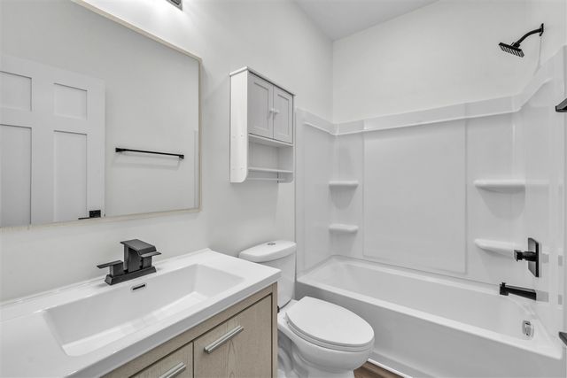 2301 Oxford Street, Kalamazoo, MI 49004