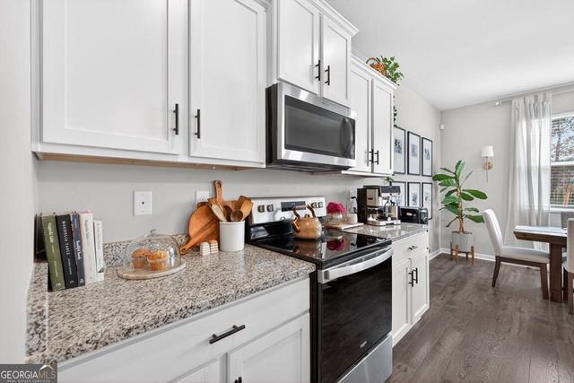 106 Rainy Court, Hoschton, GA 30548