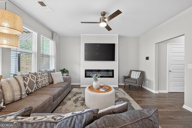 106 Rainy Court, Hoschton, GA 30548