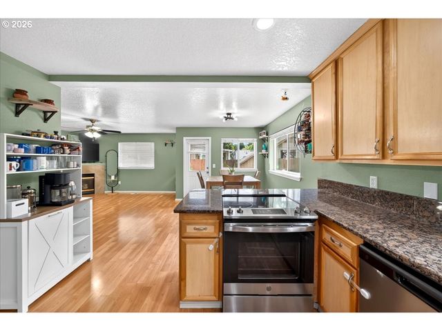 4248 Se WALNUT Ct, Hillsboro, OR 97123