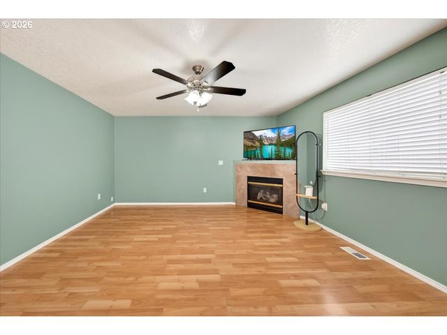 4248 Se WALNUT Ct, Hillsboro, OR 97123