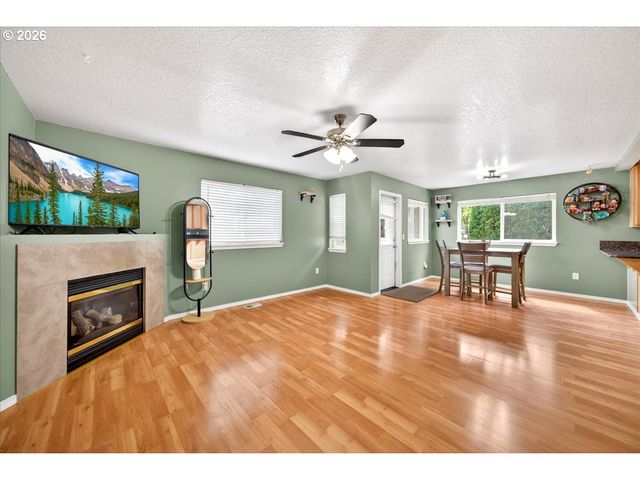 4248 Se WALNUT Ct, Hillsboro, OR 97123