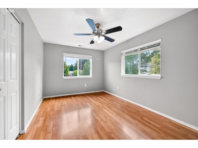 4248 Se WALNUT Ct, Hillsboro, OR 97123
