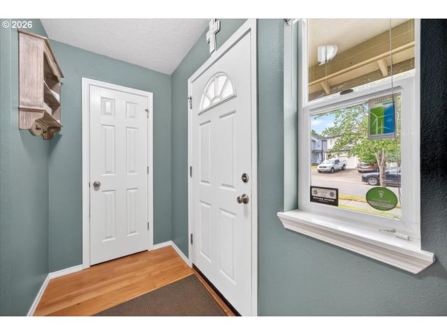 4248 Se WALNUT Ct, Hillsboro, OR 97123