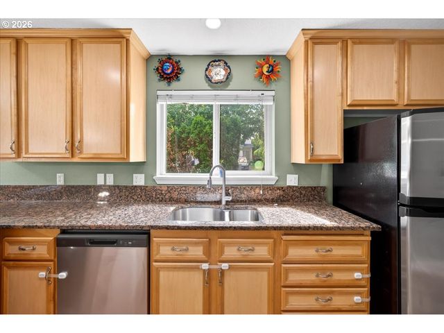 4248 Se WALNUT Ct, Hillsboro, OR 97123