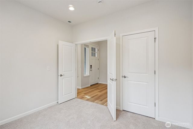 1303 60th Avenue NE, Tacoma, WA 98422