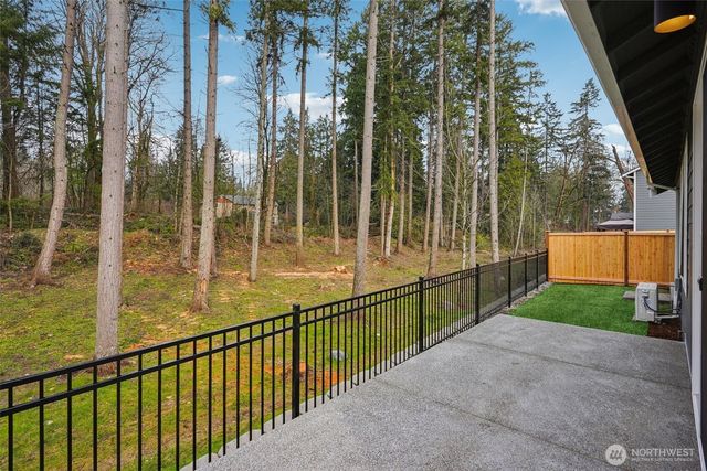 1303 60th Avenue NE, Tacoma, WA 98422