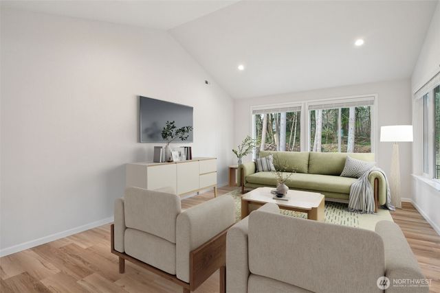 1303 60th Avenue NE, Tacoma, WA 98422