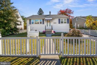 124 E WILSON AVE, Moorestown, NJ 08057