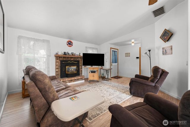 20608 116th Street Ct. E, Bonney Lake, WA 98391