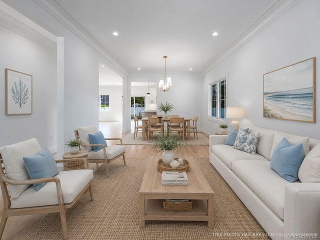 405 S Oakwood Drive, Laurel, NY 11948