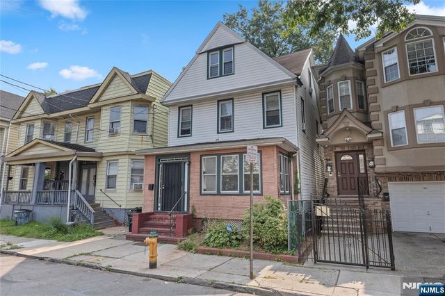 42 Mead Street, Newark, NJ 07106