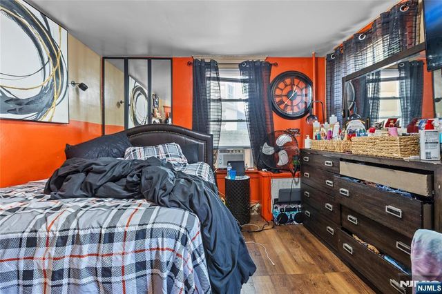 42 Mead Street, Newark, NJ 07106