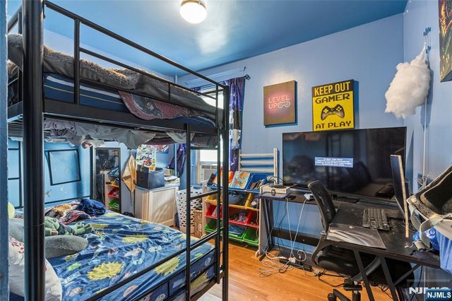 42 Mead Street, Newark, NJ 07106