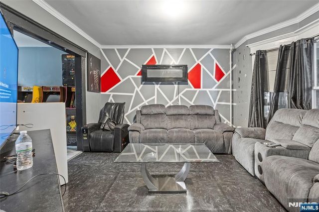 42 Mead Street, Newark, NJ 07106