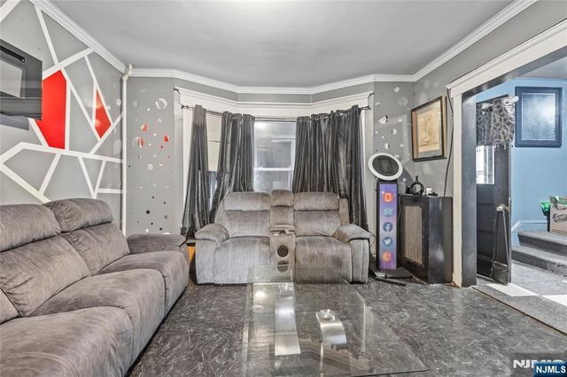 42 Mead Street, Newark, NJ 07106