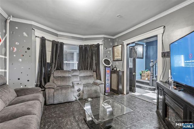 42 Mead Street, Newark, NJ 07106