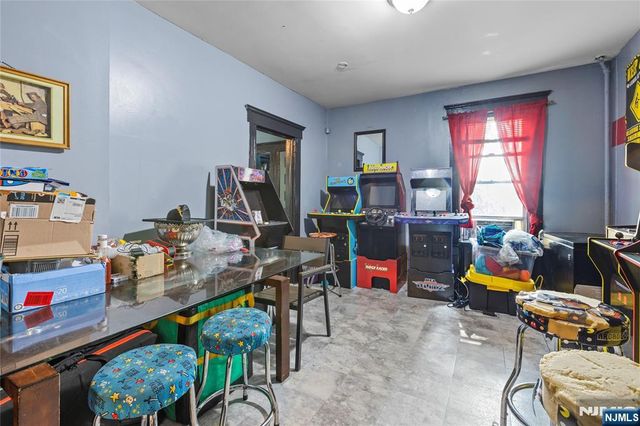 42 Mead Street, Newark, NJ 07106