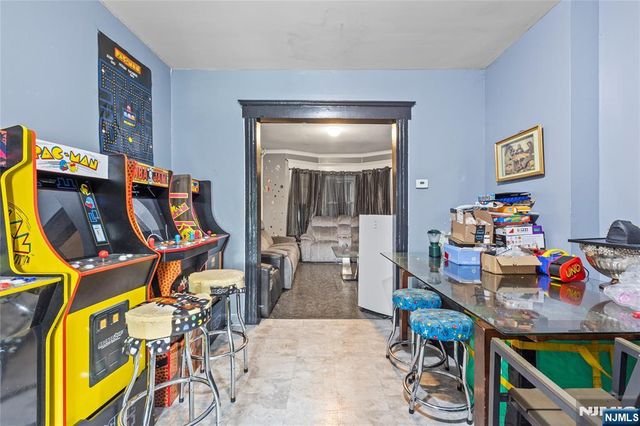 42 Mead Street, Newark, NJ 07106