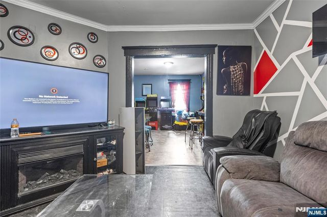 42 Mead Street, Newark, NJ 07106