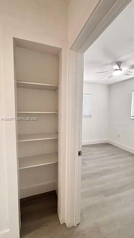 721 N 68th Ter, Hollywood, FL 33024