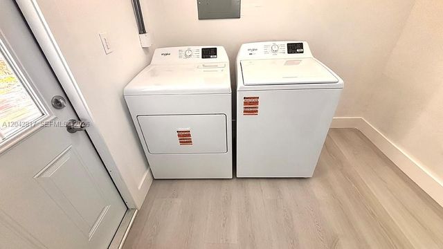 721 N 68th Ter, Hollywood, FL 33024