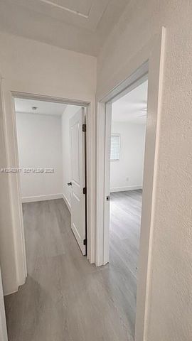 721 N 68th Ter, Hollywood, FL 33024