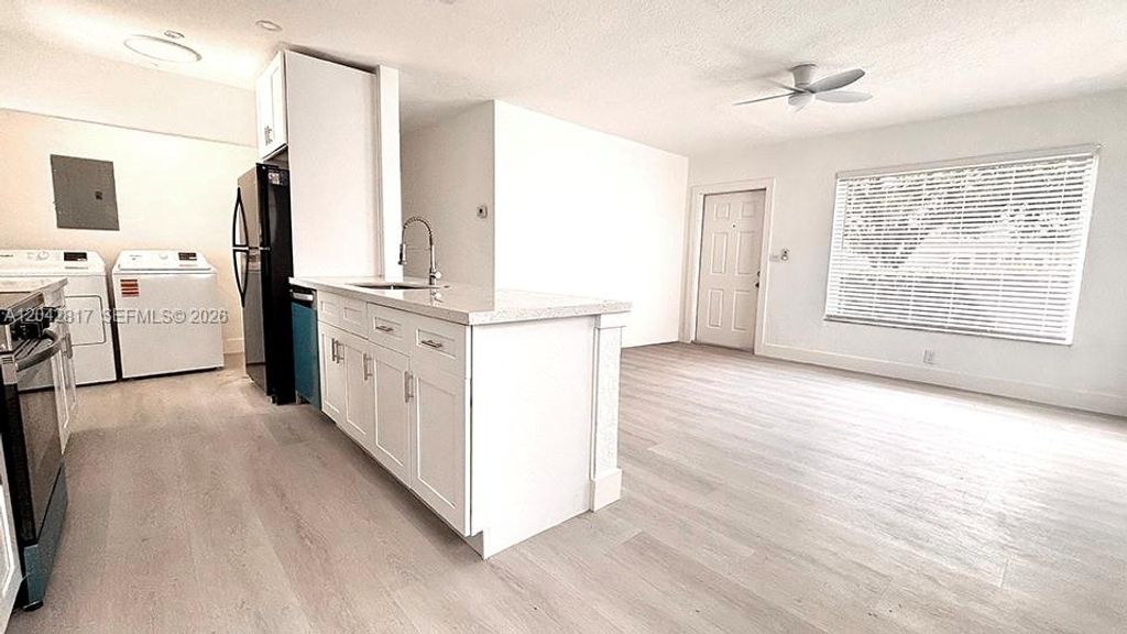 721 N 68th Ter, Hollywood, FL 33024