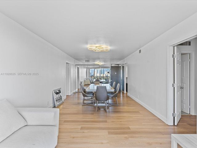 20335 W Country Club Dr 1608, Aventura, FL 33180