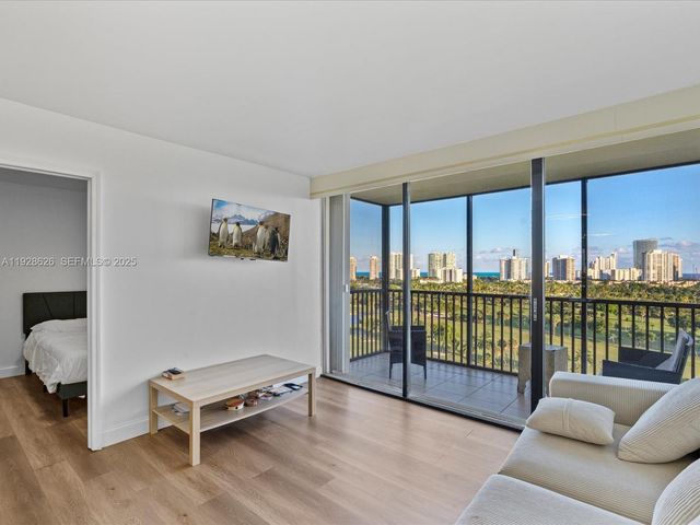 20335 W Country Club Dr 1608, Aventura, FL 33180