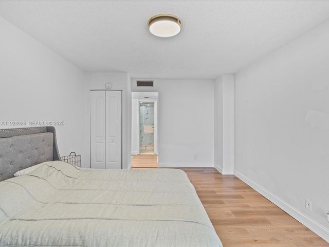 20335 W Country Club Dr 1608, Aventura, FL 33180