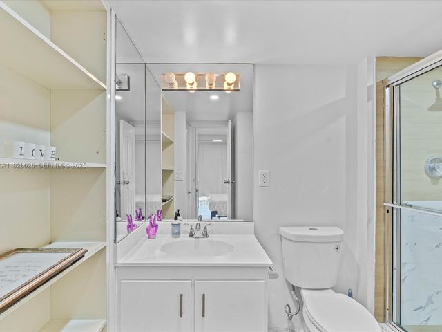 20335 W Country Club Dr 1608, Aventura, FL 33180