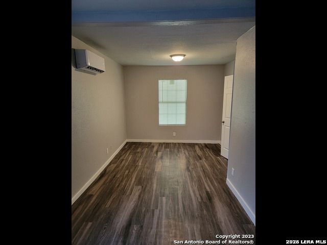 527 VALLEY PARK DR, San Antonio, TX 78227