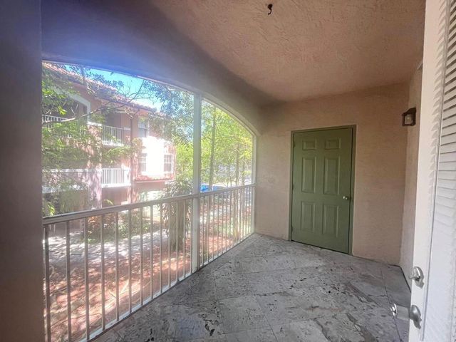 6812 W Sample Road 6812, Coral Springs, FL 33067