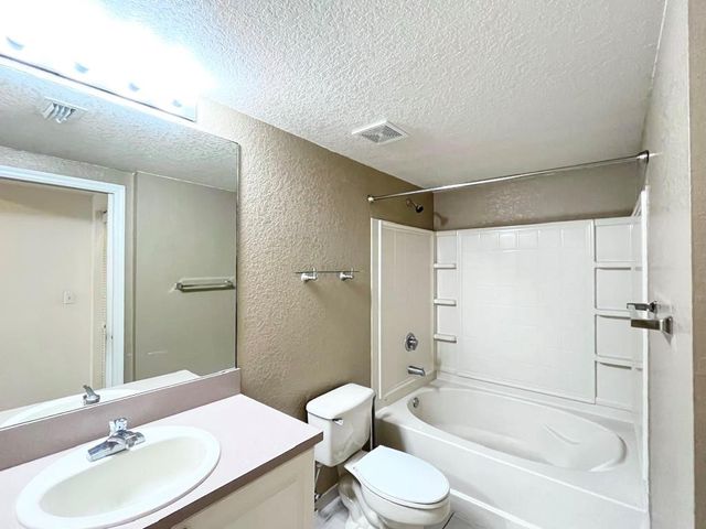 6812 W Sample Road 6812, Coral Springs, FL 33067