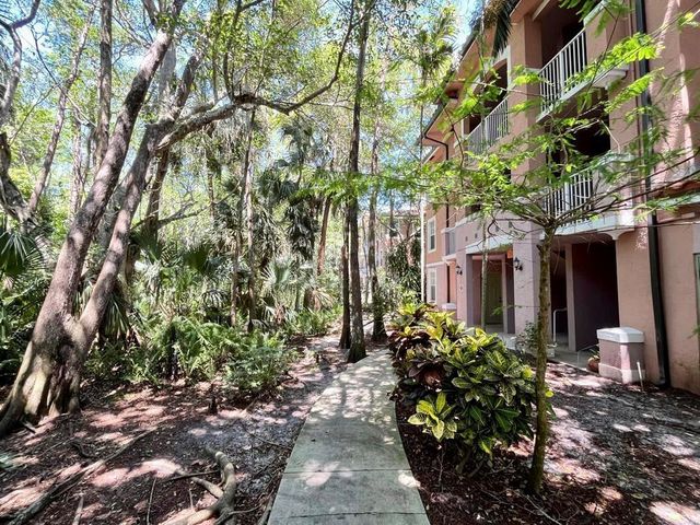 6812 W Sample Road 6812, Coral Springs, FL 33067