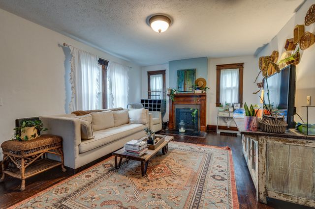 128 W Jackson St, Gallatin, TN 37066