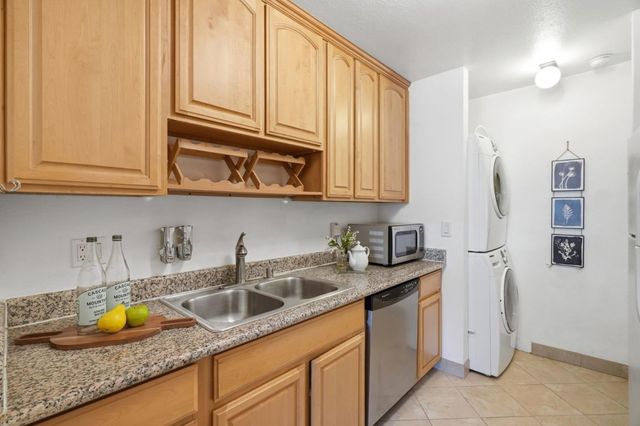 2701 Lone Bluff 18, San Jose, CA 95111