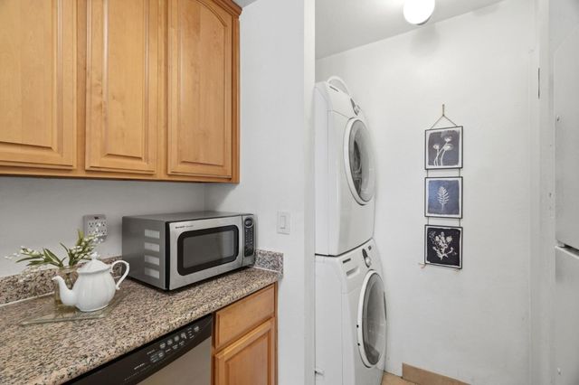 2701 Lone Bluff 18, San Jose, CA 95111