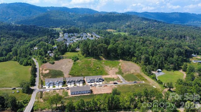 125 Sugg Trail, Weaverville, NC 28787
