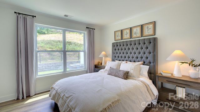125 Sugg Trail, Weaverville, NC 28787
